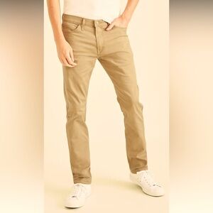 EUC Dockers Alpha Khaki Supreme Flex
